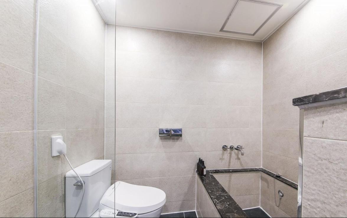 בוסאן Brown Dot Hotel Gwangan Beach מראה חיצוני תמונה